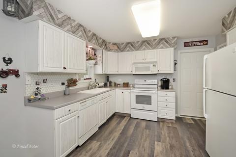 610 Cherokee Rd, Algonquin, IL 60102 photo 4