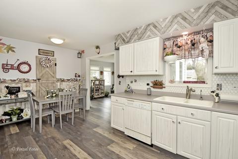 610 Cherokee Rd, Algonquin, IL 60102 photo 5