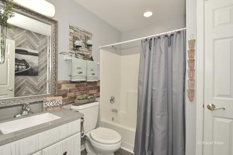 610 Cherokee Rd, Algonquin, IL 60102 photo 8