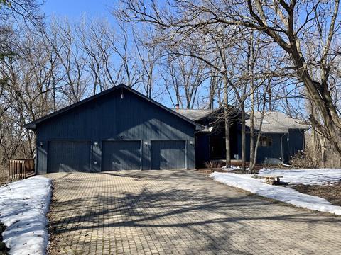 64 Hunter Ln, Bristol, IL 60512 photo 1