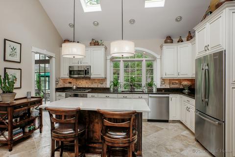 27 W184 Wallace Rd, Wheaton, IL 60189 photo 12