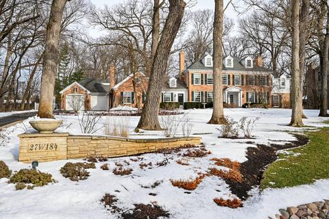 27 W184 Wallace Rd, Wheaton, IL 60189 photo 3