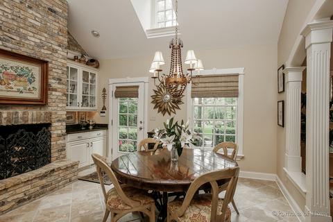 27 W184 Wallace Rd, Wheaton, IL 60189 photo 14