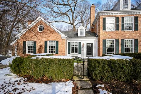 27 W184 Wallace Rd, Wheaton, IL 60189 photo 6