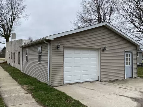 324 Cedar St, Cedar Point, IL 61316 photo 12
