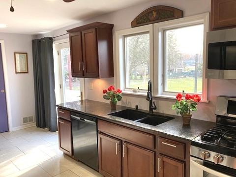 960 S Chatham Ave, Addison, IL 60101 photo 10