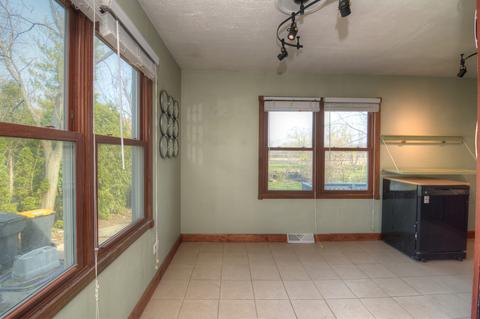112 E Oltendorf Rd, Streamwood, IL 60107 photo 9
