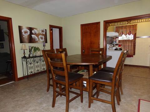 209 E Pollard Ave, Dwight, IL 60420 photo 3