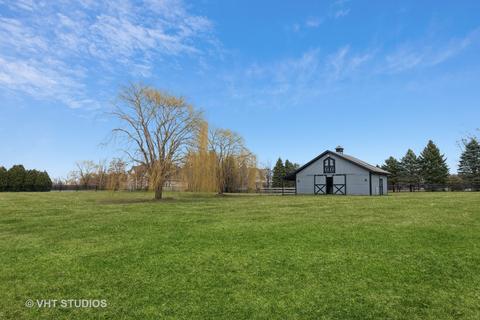 32 W601 Rochefort Ln, Wayne, IL 60184 photo 3