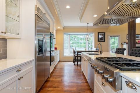 32 W601 Rochefort Ln, Wayne, IL 60184 photo 5