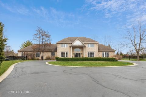 32 W601 Rochefort Ln, Wayne, IL 60184 photo 1