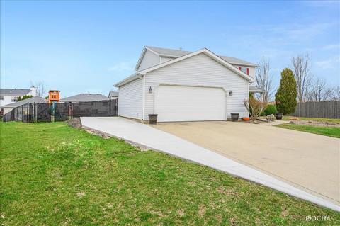 7010 Floyd Ct, Plainfield, IL 60586 photo 2