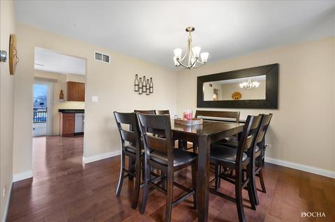 7010 Floyd Ct, Plainfield, IL 60586 photo 4