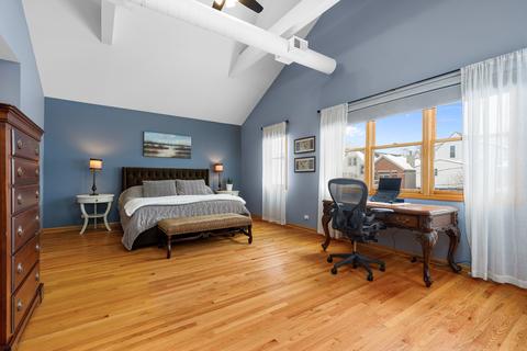2129 W Warner Ave, Chicago, IL 60618 photo 11