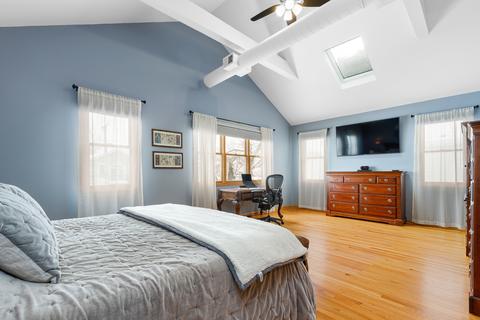 2129 W Warner Ave, Chicago, IL 60618 photo 12