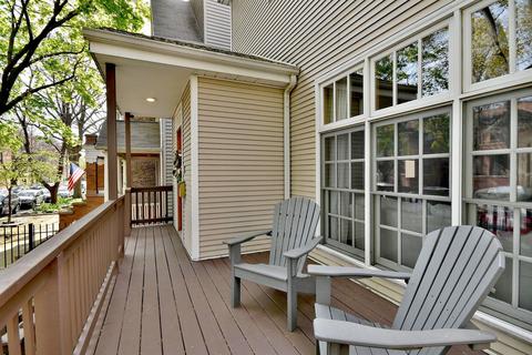 2129 W Warner Ave, Chicago, IL 60618 photo 2