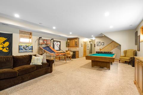2129 W Warner Ave, Chicago, IL 60618 photo 20