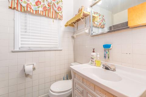 423 Pershing Ave, Wheaton, IL 60189 photo 10