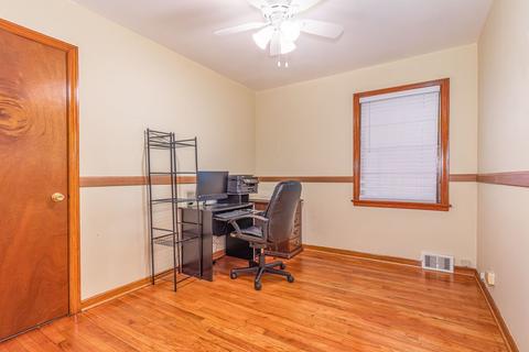 423 Pershing Ave, Wheaton, IL 60189 photo 9