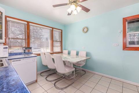423 Pershing Ave, Wheaton, IL 60189 photo 7