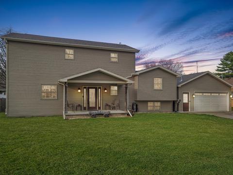 304 E Green St, Le Roy, IL 61752 photo 1
