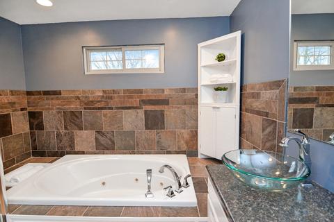 304 E Green St, Le Roy, IL 61752 photo 54