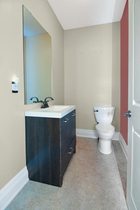 304 E Green St, Le Roy, IL 61752 photo 26