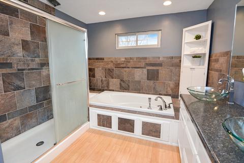 304 E Green St, Le Roy, IL 61752 photo 12