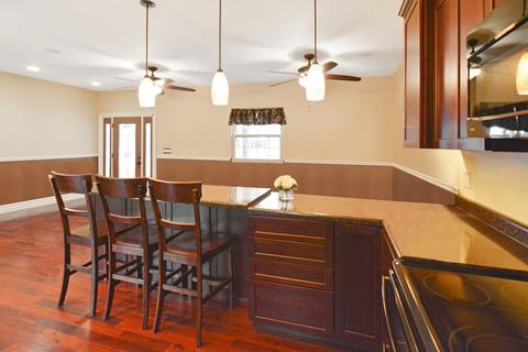 304 E Green St, Le Roy, IL 61752 photo 6