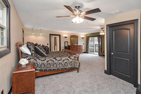304 E Green St, Le Roy, IL 61752 photo 40