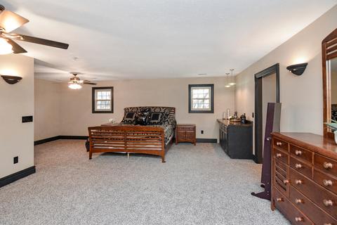 304 E Green St, Le Roy, IL 61752 photo 9