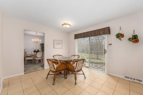 15328 Maple Dr, Oak Forest, IL 60452 photo 6