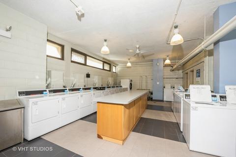 2930 N Sheridan Rd #204, Chicago, IL 60657 photo 9