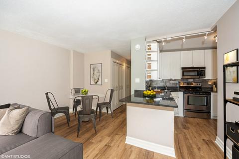 2930 N Sheridan Rd #204, Chicago, IL 60657 photo 5