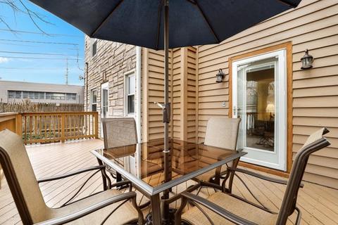 210 S Wolf Rd, Des Plaines, IL 60016 photo 23