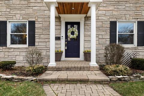 210 S Wolf Rd, Des Plaines, IL 60016 photo 2