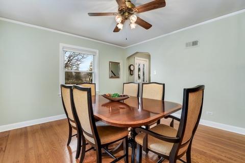 210 S Wolf Rd, Des Plaines, IL 60016 photo 7