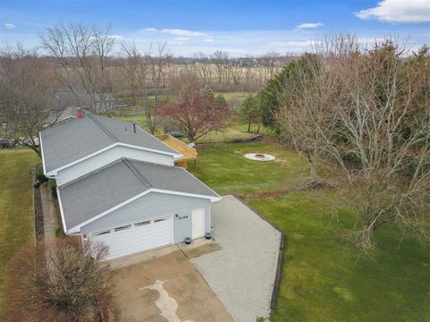 9398 Apollo Rd, Bloomington, IL 61705 photo 35