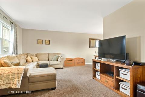 1211 S Appletree Ln, Bartlett, IL 60103 photo 3