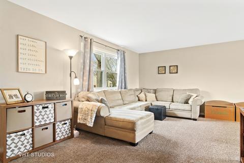 1211 S Appletree Ln, Bartlett, IL 60103 photo 2