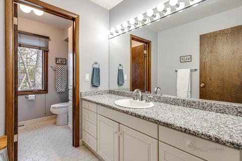 1605 Forest Dr, Glenview, IL 60025 photo 25