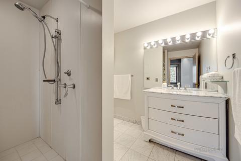 1605 Forest Dr, Glenview, IL 60025 photo 31