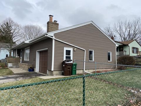 201 E Diggins St, Harvard, IL 60033 photo 2