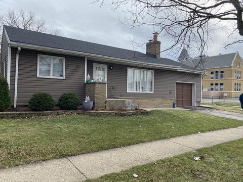 201 E Diggins St, Harvard, IL 60033 photo 1
