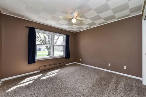 839 Whitlock Ave, Aurora, IL 60506 photo 12