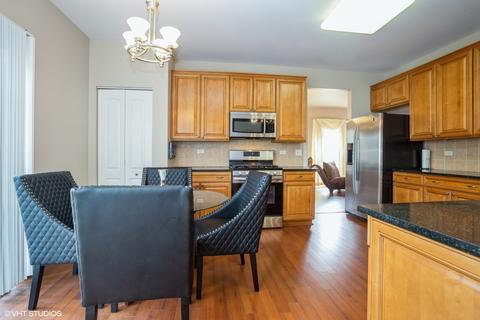 139 Westridge Blvd, Bartlett, IL 60103 photo 4