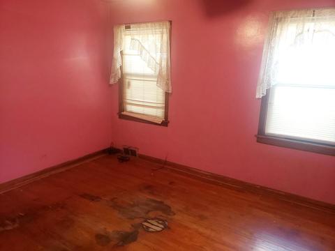 8105 S Artesian Ave, Chicago, IL 60652 photo 5