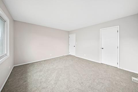 1588 Brookside Dr, Hoffman Estates, IL 60169 photo 11