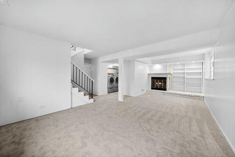1588 Brookside Dr, Hoffman Estates, IL 60169 photo 14