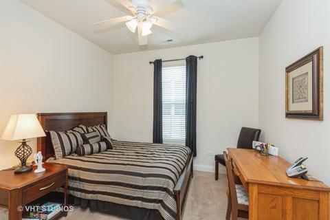 841 Butterfly Field Dr, Elgin, IL 60124 photo 15